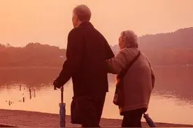 老人应如何调节“黄昏”心理？图片
