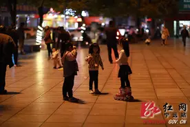 宁远：小城夜生活回来了图片