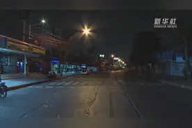 记者连线 | 泰国施行宵禁抗击疫情视频封面