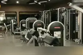 南宁一男子请私教后胳膊受伤，教练：小问题图片