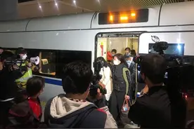 截至3月底浙江已点对点接返2万余名湖北籍务工人员图片