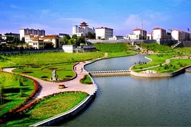潍坊青州市委书记韩幸福参加市委办公室党支部“不忘初心，牢记使命，纪念中国共产党成立99周年”主题党日活动图片