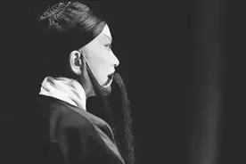 不走寻常路的角儿，“京剧第一女老生”玩起脱口秀图片