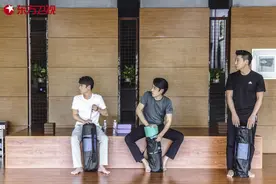 《如果岁月可回头》台词搬弄金句？靳东称有些更刺痛人的情节被剪掉了图片