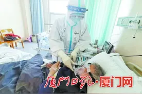 厦门市中医院呼吸胸外科护士周敏：经历过这场战疫 更懂坚守的意义图片