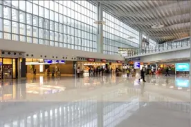 香港特区政府：延长非香港居民到港入境限制 入境人员需强制检疫14天图片
