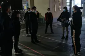 内蒙古一中学同宿舍4名学生发热，校方火速应对！医院已排除新冠肺炎可能图片