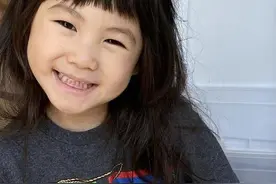 陈冠希晒女儿近照 Alaia齐刘海造型呆萌可爱图片