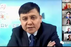 “百万年薪”、全家合影广流传，放过张文宏吧，网红医生不能被谣言包围图片