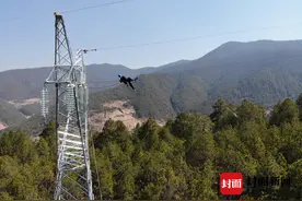 穿越木里原始森林，探访四川“三区两州”深贫地区电网建设图片