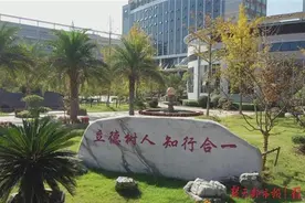 连续消杀三天！武汉这所中职学校做好复课准备图片