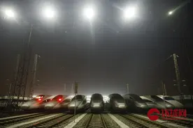时隔76天，武汉火车站重新开站图片