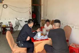 兴文县：守护平安稳定的藏青蓝——玉屏派出所民警李春龙图片