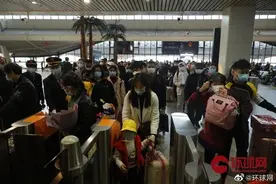 武汉首发省际高铁14:44到达南宁！南宁机场今起恢复至武汉航班图片
