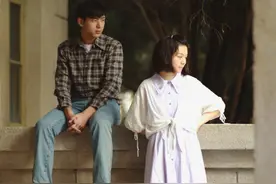 “现男友”转型“文艺男神”在电影《恋曲1980》和春夏组CP图片