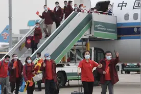 援鄂钟南山院士团队返穗：我们为武汉拼过命图片