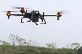 无人机上岗春耕：3分钟播种一亩地视频封面