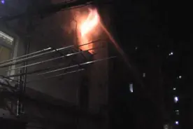 恐怖！瞬间爆燃，短短几分钟，连续爆炸30多次，又是电动车图片