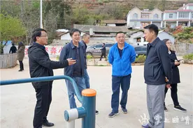 胡建勇到五星乡调研农业产业人居环境提升工作图片