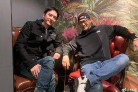 好久不见！林峯冯绍峰久违同框合照帅气依旧图片