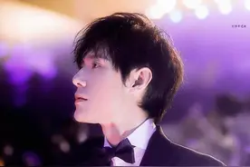 除了金晨，张超和娄艺潇也暧昧过？劈腿届的蜈蚣精诚不欺我啊图片