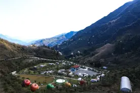 春游龙池，赏高山杜鹃、玩户外露营、吃三文鱼......好不乐哉！图片