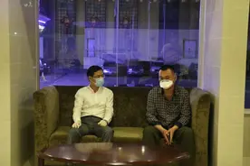 今天上午，张静静遗体在济南火化，经多方协调丈夫韩文涛从非洲回国图片