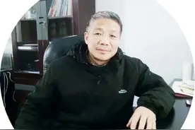 11岁女孩写《曹全碑》，老师写下这样的评语......图片
