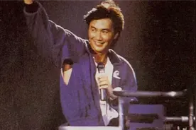 从《狮子山下》到《沧海一声笑》，香港第一代歌神许冠杰连唱20首歌为疫情下的市民打气图片
