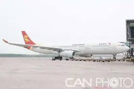 海航旗下首都航空首架“客舱+腹舱”货运包机飞抵葡萄牙图片