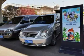 济南长途汽车西站春暖花开，踏青正当时图片
