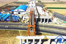 津石高速公路天津西段首片52米钢混叠合梁架设成功图片