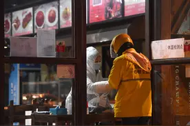 美团外卖“春风行动”助餐饮突围，武汉优质商户不低于3%-5%返还佣金图片