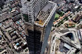 上海建设者精心打造武汉超高层，320米武汉恒隆广场一期建筑高高耸立图片