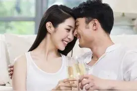 婚姻是两个人的游戏图片