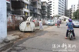 水泥厂宿舍多次曝光的卫生死角已整改图片
