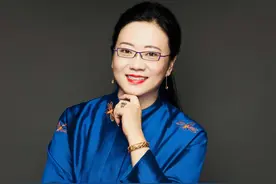 依文服饰股份有限公司董事长夏华：用心去赢得消费者图片