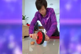 54秒丨超级腹肌条来袭！考验核心力量 体坛泥石张国伟流都失败了图片