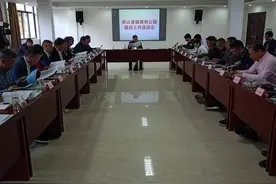 东阳市人大组织视察南山省级森林公园图片