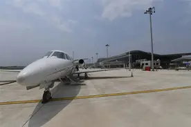 玉林福绵机场圆满完成校验飞行任务图片