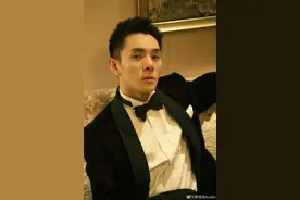 李佳琦直播谈及蔡徐坤 连夸三次“真的超帅”图片