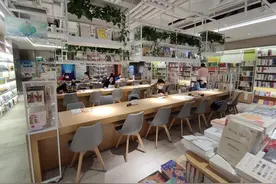 上海部分书店开启“外卖”卖书模式，还有全天配送费0元，实体经济向在线经济转型发力图片