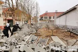 违建即查即拆！平度拆除旧城改造村庄新生违建近万平方米图片