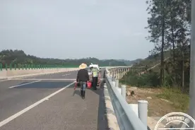 为钓鱼不要命！男子驱车50公里钓鱼，将车直接扔高速上图片