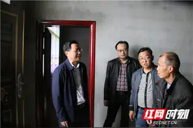 慈利：邱初开深入乡镇督查指导脱贫攻坚反馈问题整改落实情况图片