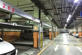 有小区建好立体停车库又拆了图片