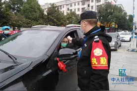 最美“疫”中人·身边人篇丨 退伍保安肖光耀：能为医生减轻一点压力就算是有意义图片