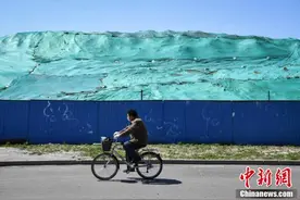 大风劲吹 北京局地阵风或达9级图片
