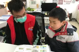 横沙这些孩子在家学习有困难？村里志愿者“上线”帮忙图片
