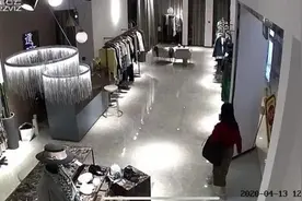 杭州一女子家境不错却屡次商场偷衣服！她说：款式不错，挺适合自己……图片